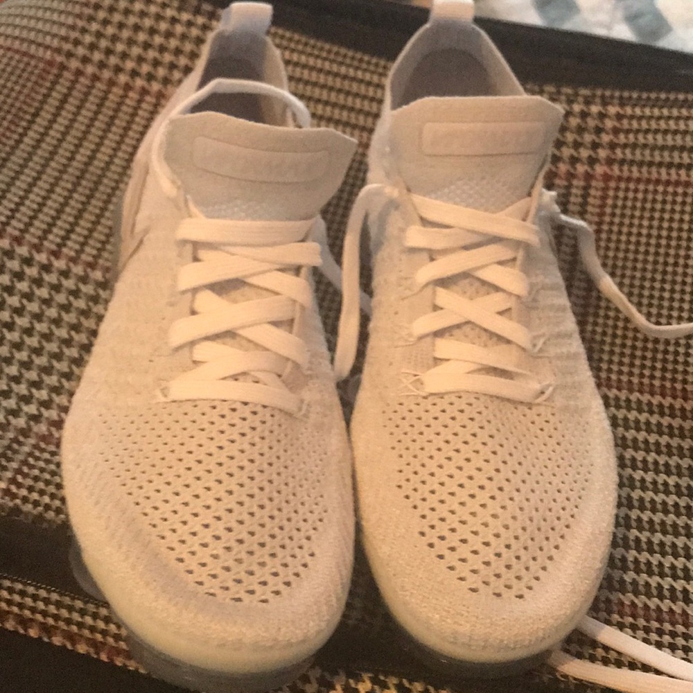 Nike vipormax sneakers. 7.5